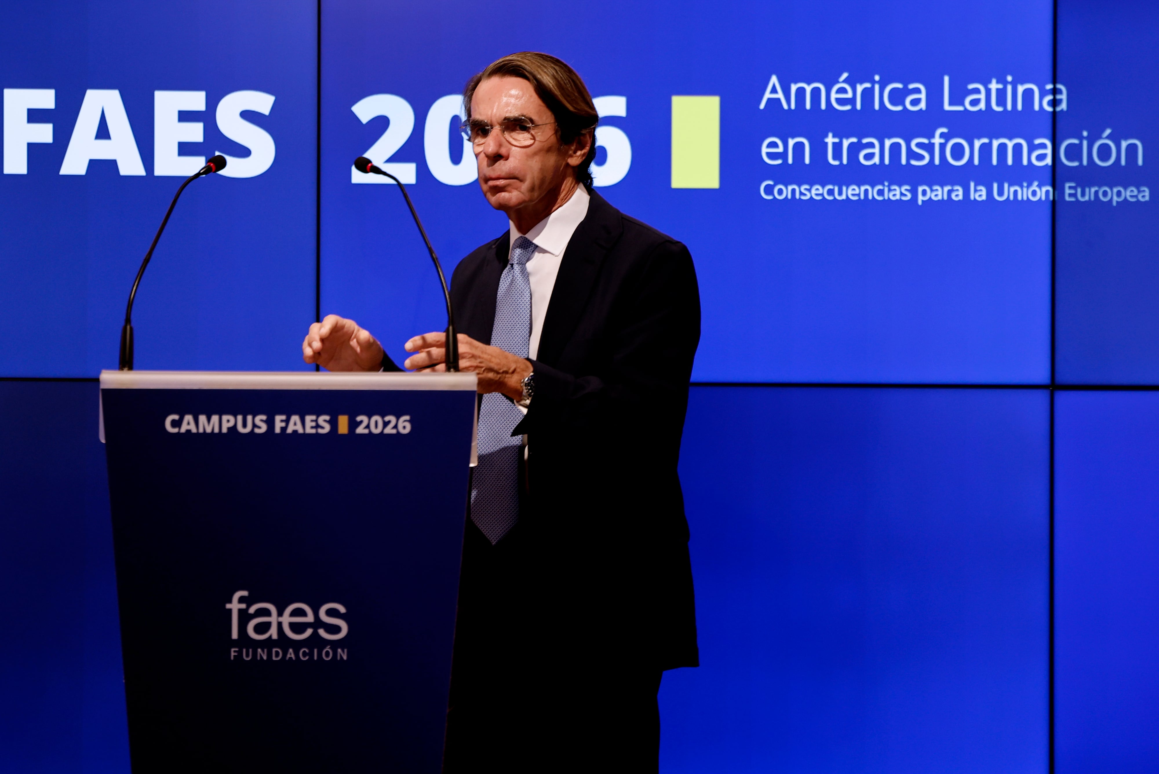 Aznar muestra su temor al auge de Vox y llama a concentrar el voto en el PP para evitar “un sanchismo al revés”