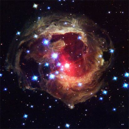 Imagen de la explosión tomada por el telescopio <i>Hubble</i>.