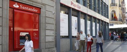 Sucursales de Santander y Banco Popular