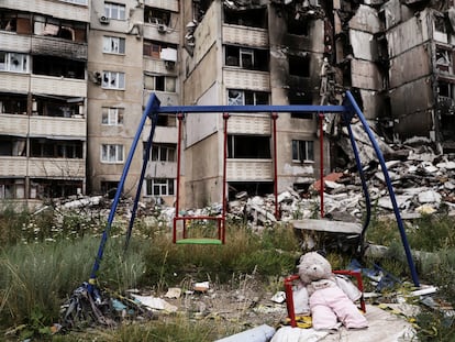 A teddy bear is seen next to a swing, next to buildings destroyed by military strikes, as Russia's invasion of Ukraine continues, in Saltivka, one of the most damaged residential areas of Kharkiv, Ukraine July 17, 2022. REUTERS/Nacho Doce