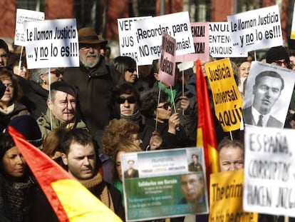 Protestas frente al Supremo a favor de Garzón