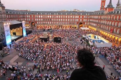La plaza Mayor de la capital en un momento del concierto de Daniel Barenboim.