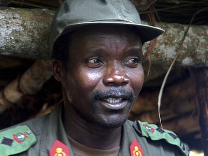 O líder do Exército de Resistência do Senhor, Joseph Kony, em uma foto datada de julho de 2006, no norte de Uganda.