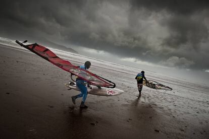 Participantes del Storm Chase en el sur de Irlanda