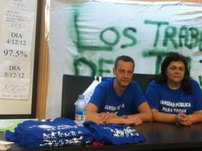 Santiago Manzano y Marisol Pau, en el inicio de la huelga. 