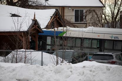 El autobús de la ciudad de Laval, estrellado en la guardería educativa Sainte-Rose (Canadá)