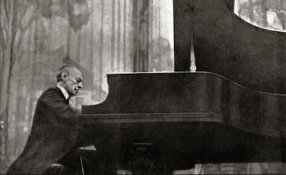 El compositor ruso Serguéi Rajmáninov, el 9 de diciembre de 1934 durante un recital en Washington.