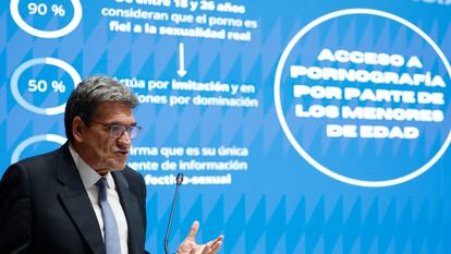 El ministro para la Transformación Digital y de la Función Pública, José Luis Escrivá, este lunes durante la presentación de los avances en la herramienta de verificación de edad del Gobierno.