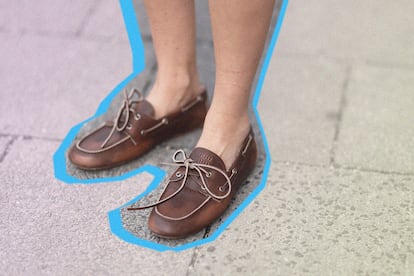 Los pies de la periodista alemana Viviane Geppert, calzando unos náuticos de Miu Miu de efecto desgastado (imagen intervenida).