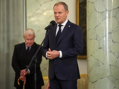 El primer ministro polaco, Donald Tusk, habla durante la ceremonia de nombramiento de nuevos ministros en el Palacio Presidencial de Varsovia, el pasado 13 de mayo.
