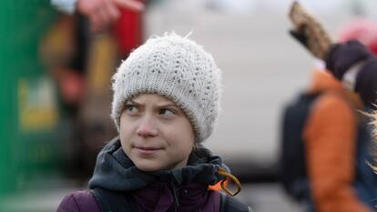 A ativista sueca Greta Thunberg durante protesto contra a mudança climática em Estocolmo, no dia 14 de fevereiro.