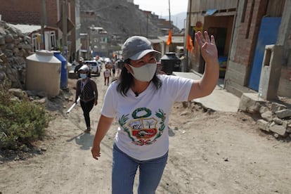 La candidata presidencial del partido fujimorista Fuerza Popular, Keiko Fujimori, participa en un mitin en el poblado San Martín, el 23 de marzo.