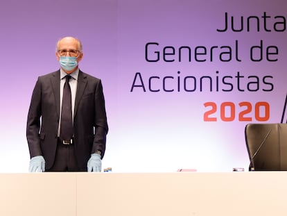El presidente de Repsol, Antonio Brufau, y el consejero delegado, Josu Jon Imaz, en la junta de accionistas 2020