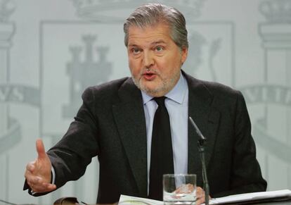 Íñigo Méndez de Vigo, durante la rueda de prensa tras la reunión del Consejo de Ministros, en el Palacio de la Moncloa.