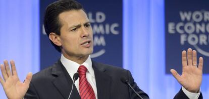 El presidente de M&eacute;xico Enrique Pe&ntilde;a Nieto en un panel en el Foro Econ&oacute;mico Mundial 