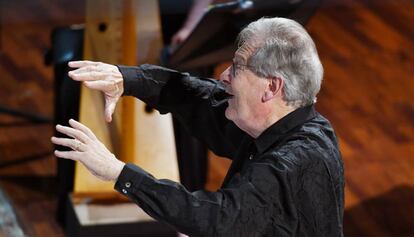 Gardiner dirigiendo en el Palau.