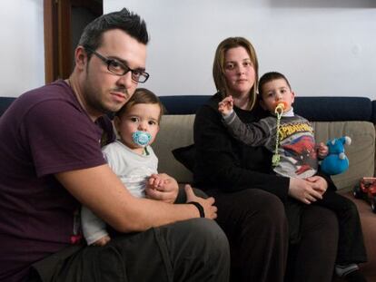 La familia de Cristina Pozo, a la que se requiere el pago del impuesto de plusvalías.