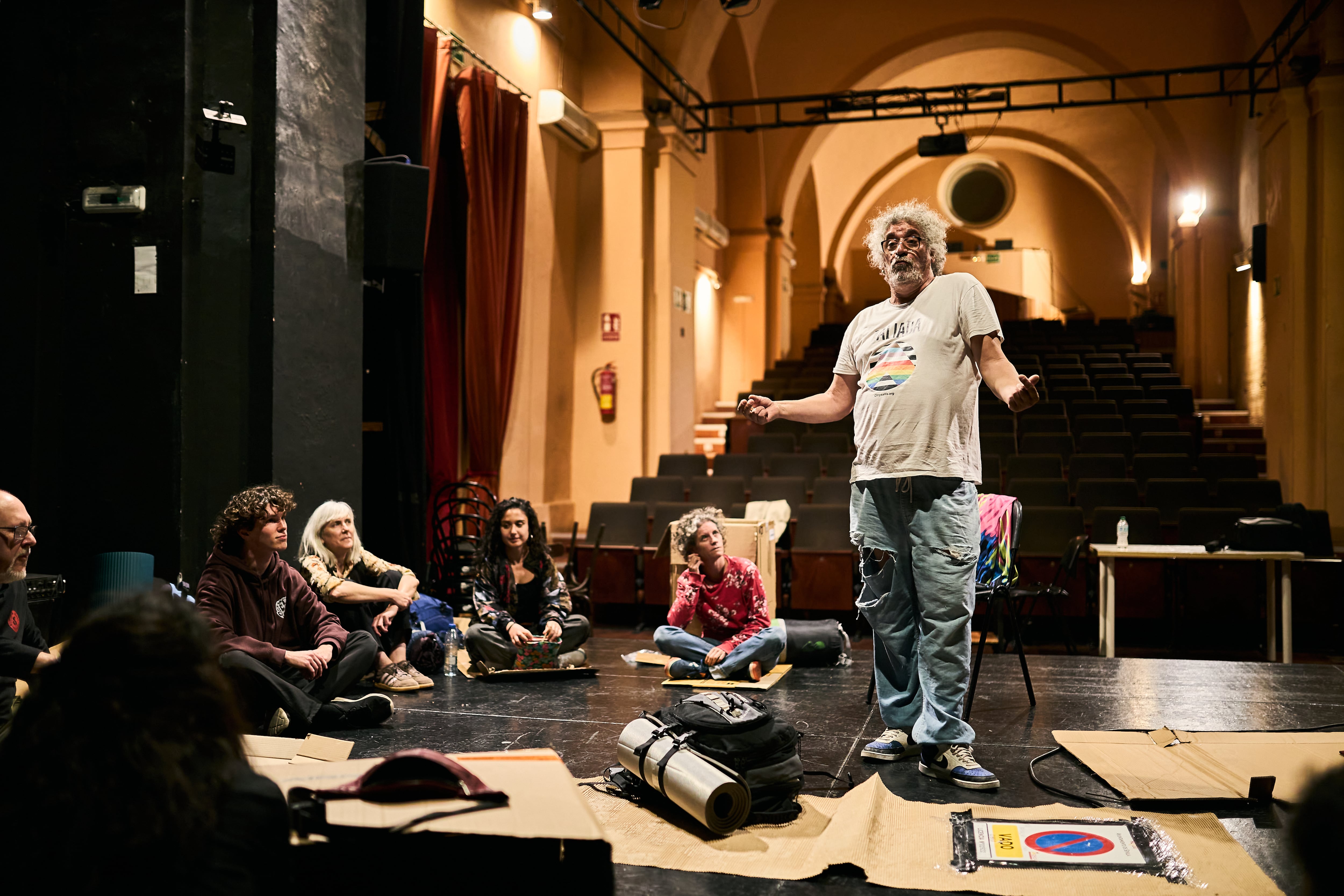 No dormir para crear: 24 horas, 20 personas y un teatro