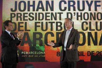 Johan Cruyff, ayer en la sala París del Camp Nou, donde fue nombrado presidente de honor del Barça.