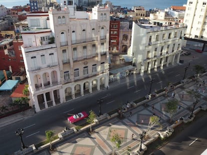 El paseo Martí, antigua calle Prado, en La Habana.