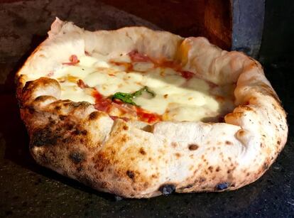 PIZZA MARGHERITISSIMA / CAPEL