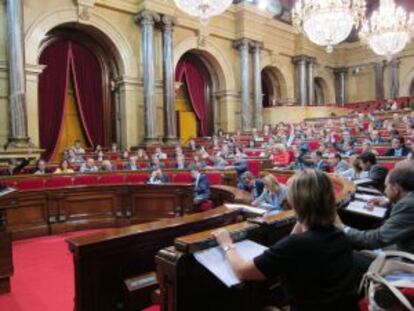 Los diputados del Parlament de Cataluña durante las votaciones de las resoluciones del Debate de Política General.