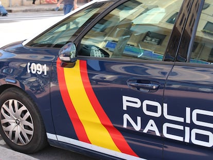 Imagen de un coche patrulla de la Policía Nacional de Valencia.