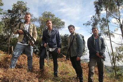 Imagen promocional de la serie 'When Heroes Fly'.