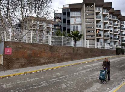 La residencia pública de la tercera edad de Carlet, en una imagen de ayer.