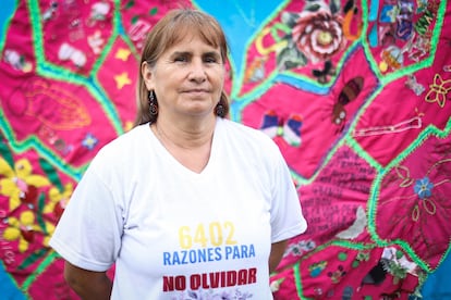 Una de las Madres de los Falsos Positivos de Colombia (Mafapo) durante la presentación del lugar donde quedará ubicado el parque memorial 'Un monumento posible: 6.402 razones para no olvidar'.