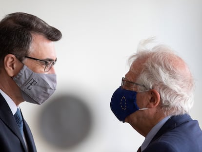 O ministro Carlos França e Josep Borrell, representante da UE, em encontro no Itamaraty.