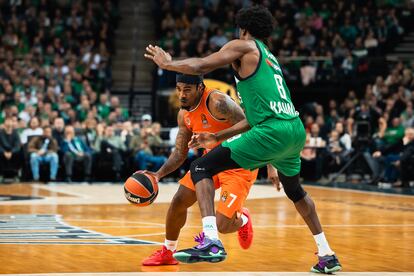 Chris Jones, ante el Zalgiris.