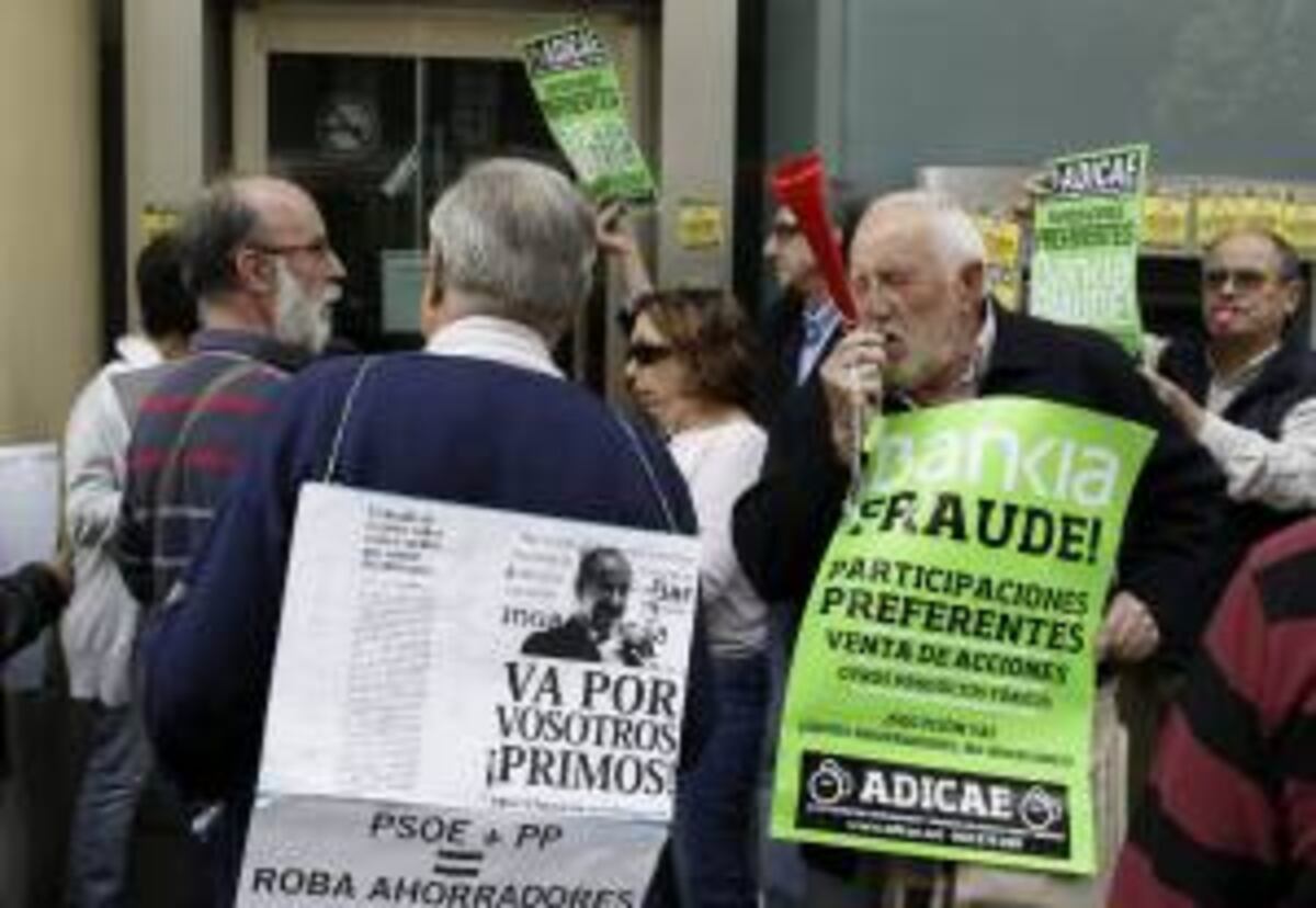 La CNMV dice al juez que Bankia vendió casi todas sus preferentes a ...
