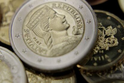 En la imagen, varias monedas de euro.