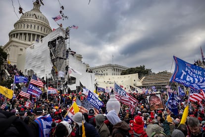 Asalto al Capitolio de Estados Unidos, el 6 de enero de 2021, después de que Trump perdiera las elecciones presidenciales.