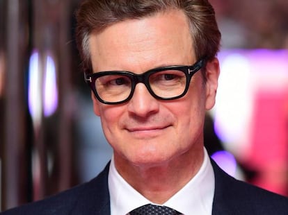 Colin Firth (56 años, Grayshott, Reino Unido) es lo que podríamos llamar un 'dandi de ahora'. Su presencia en estrenos y alfombras rojas es impoluta. Siempre con traje clásico de colores oscuros, camisa blanca impecable, corbata o pajarita (nada arriesgadas) y, cómo no, sus gafas negras de pasta. El inglés es un de los actores más elegantes. Una imagen que recuerda a su papel como George, un profesor universitario en la década de los 60, en la película "A single man", de Tom Ford.