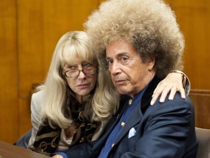 Al Pacino y Hellen MIrren como Phil Spector y su abogada en el filme de HBO.