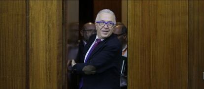 El consejero José Sánchez Maldonado, este jueves en el Parlamento.