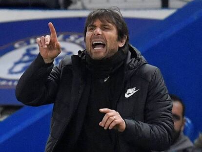 Conte, durante un duelo del Chelsea ante el Crystal Palace. 