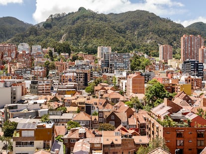 Viviendas en la parte oriental de Bogotá (Colombia).