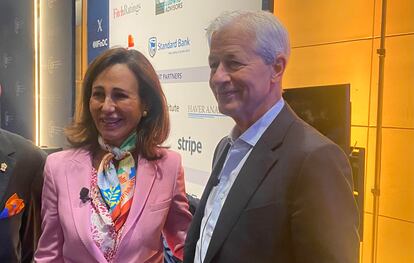 La presidenta del Banco Santander, Ana Botín, y el presidente de JPMorgan, Jamie Dimon, en la asamblea del IIF.