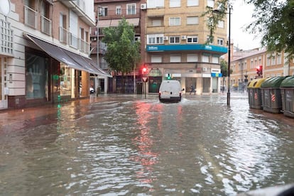 Princesa street in the city of Murcia early Friday morning.