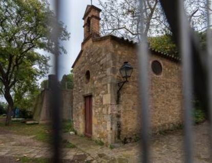 L'ermita de Santa Madrona es troba a Montjuïc entre el Palauet Albéniz i el MNAC.