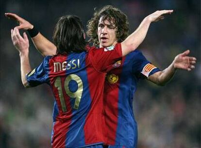 Puyol y Messi, en el último partido de Barcelona contra el Getafe, en Copa del Rey