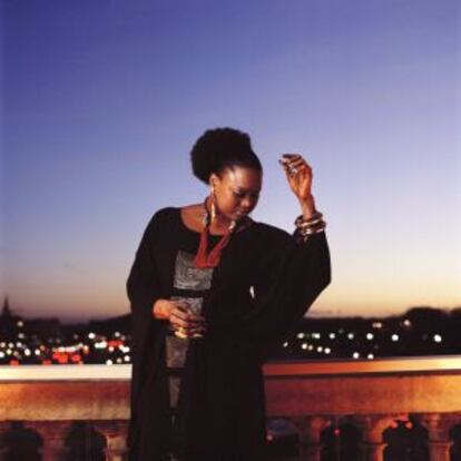 La diva africana Oumou Sangaré, que este año recibirá el premio La Mar de Músicas.