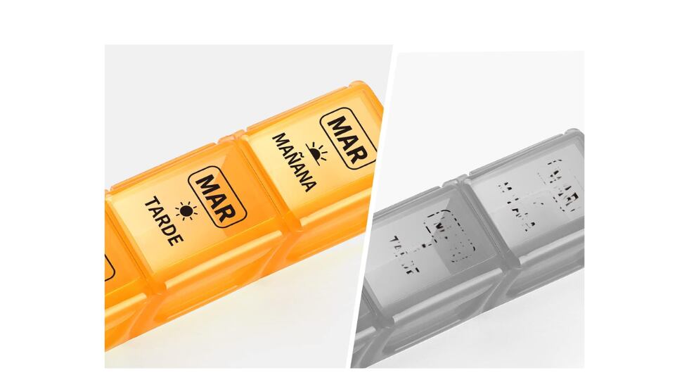 Pastillero semanal en español.