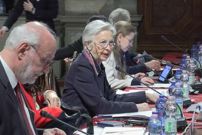 La presidenta de la Comisión de Venecia, Claire Bazy Malaurie, este viernes durante su intervención en la reunión de la Comisión. 