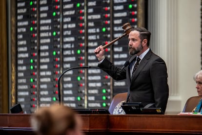 Dustin Burrows, durante la sesión de congresistas, en Austin, este lunes.