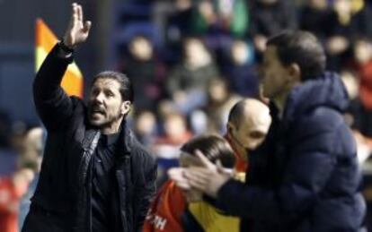 Simeone y Gracia, en la banda del Sadar