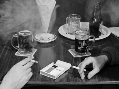 ¿Qué es peor: beber o fumar?